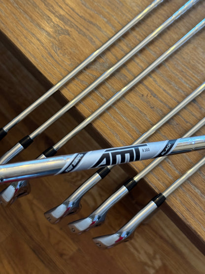 *MINT* Titleist 718 AP3 Iron Set -1/2” (4-PW) / AMT Black R300 shafts (regular)