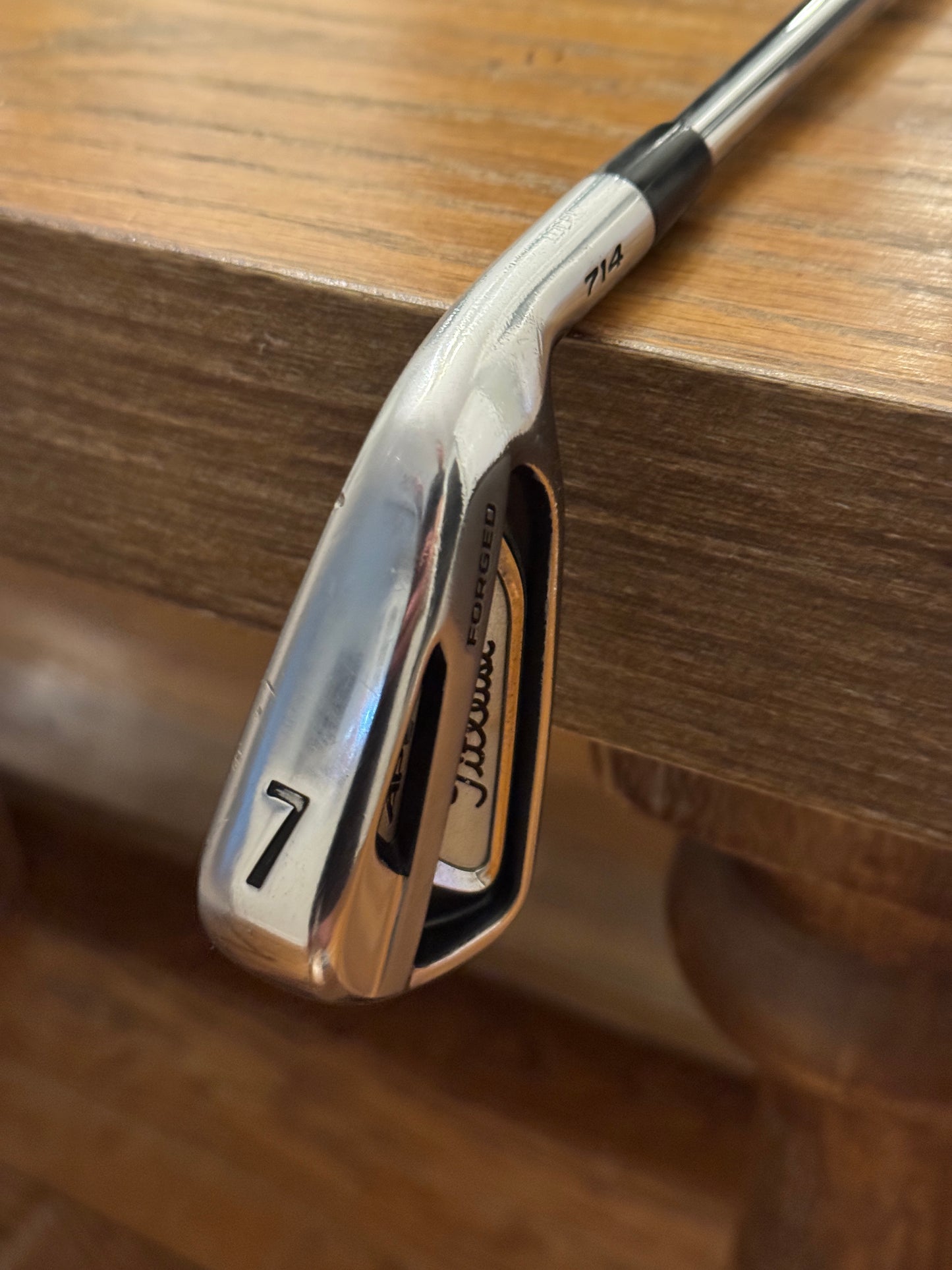 Titleist 714 AP2 7-iron / Dynamic Gold X100 shaft (xtra stiff)