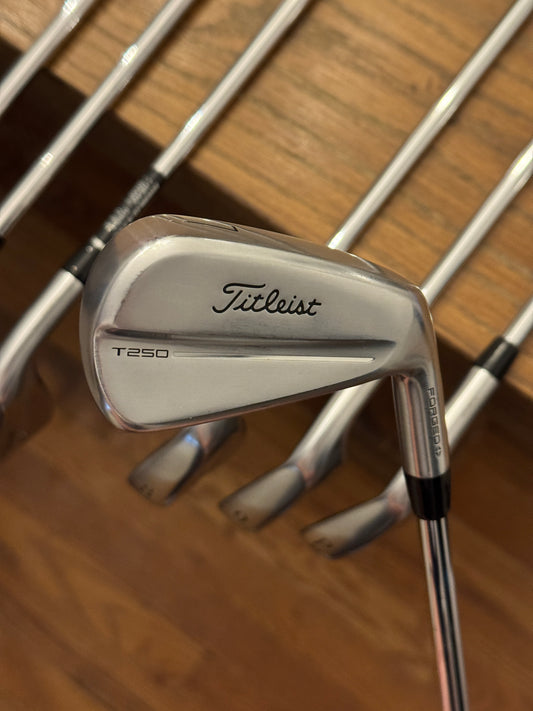 Titleist T250 ‘25 Iron Set (4-PW) / True Temper AMT Black S shafts (stiff)