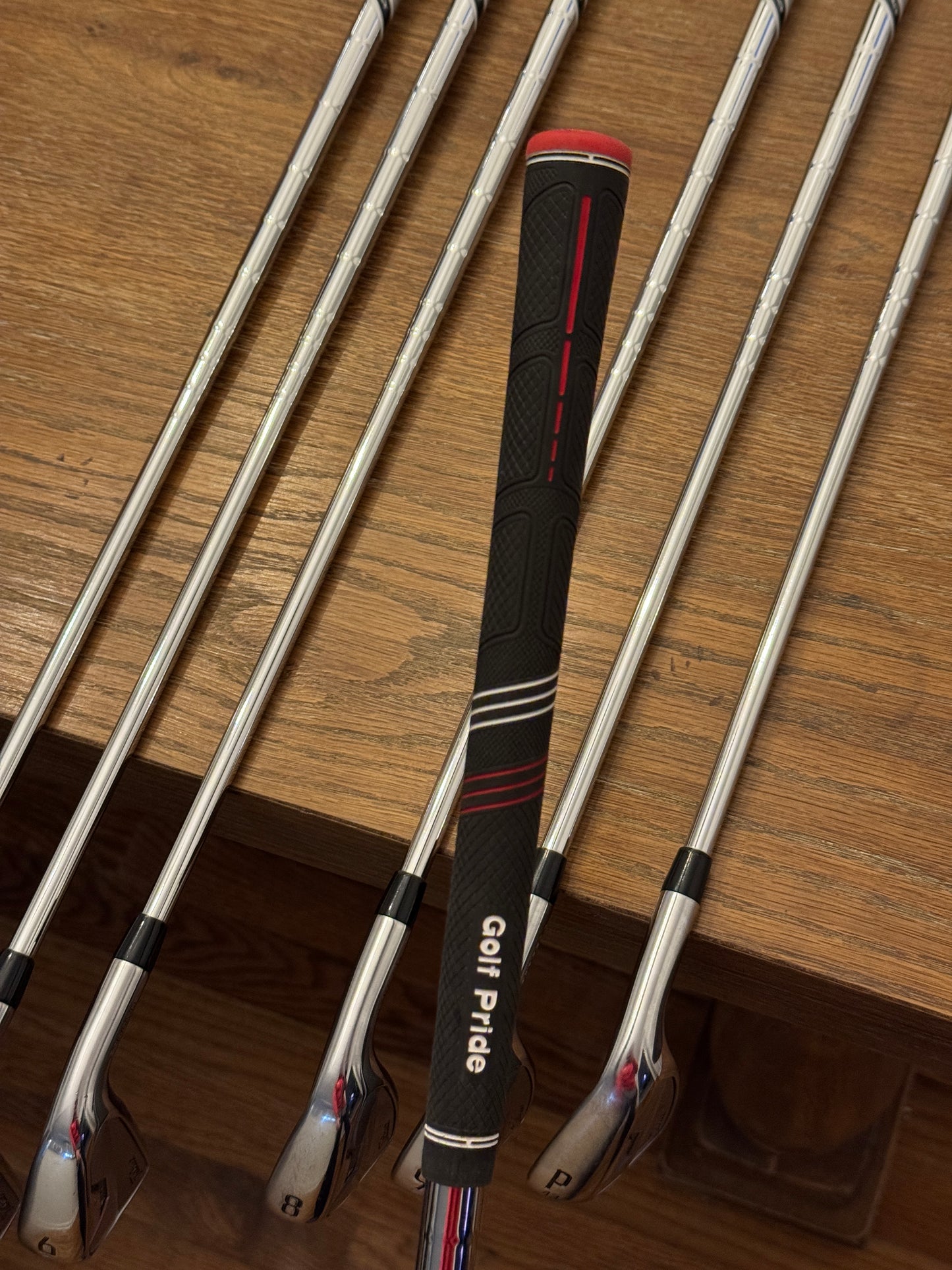 Titleist T200 ‘21 Iron Set (4-PW) / AMT Black S300 shafts (stiff)