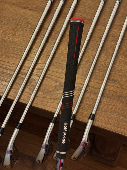 Titleist T200 ‘21 Iron Set (4-PW) / AMT Black S300 shafts (stiff)