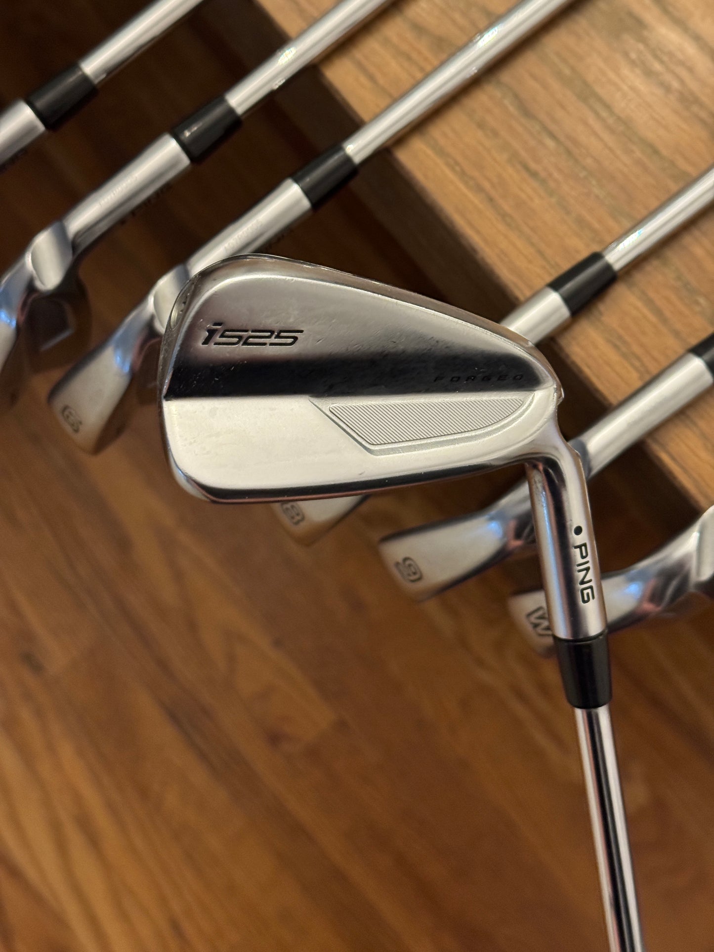 Ping i525 Iron Set +1/2” (4-PW) / Ping AWT 2.0 S shafts (stiff)