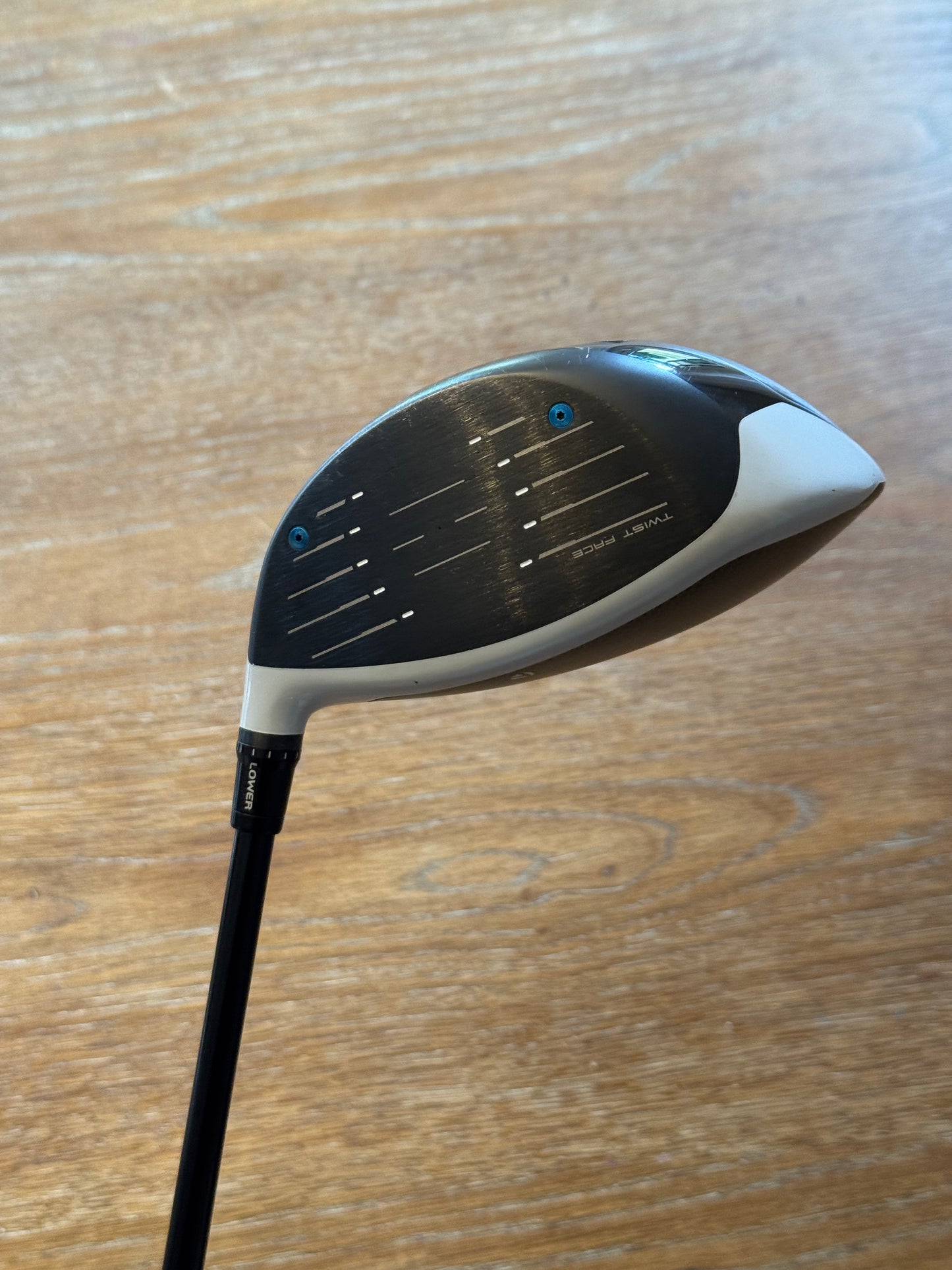 Taylormade Sim Max Driver (9°) / Fujikura ATMOS 6X shaft (xtra stiff)