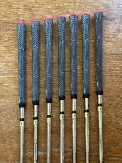 Srixon ZXi7 / Z-Forged II Combo Iron Set (4-PW) / Dynamic Gold X100 shafts (xtra stiff)