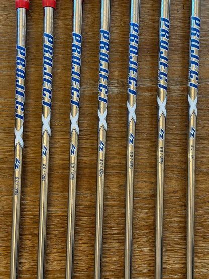 Titleist T200 Iron Set (4-PW) / Project X 6.0 120g shafts Stiff