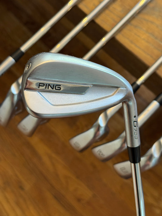 Ping G700 Iron Set (5-UW) / AWT 2.0 S shafts (stiff)