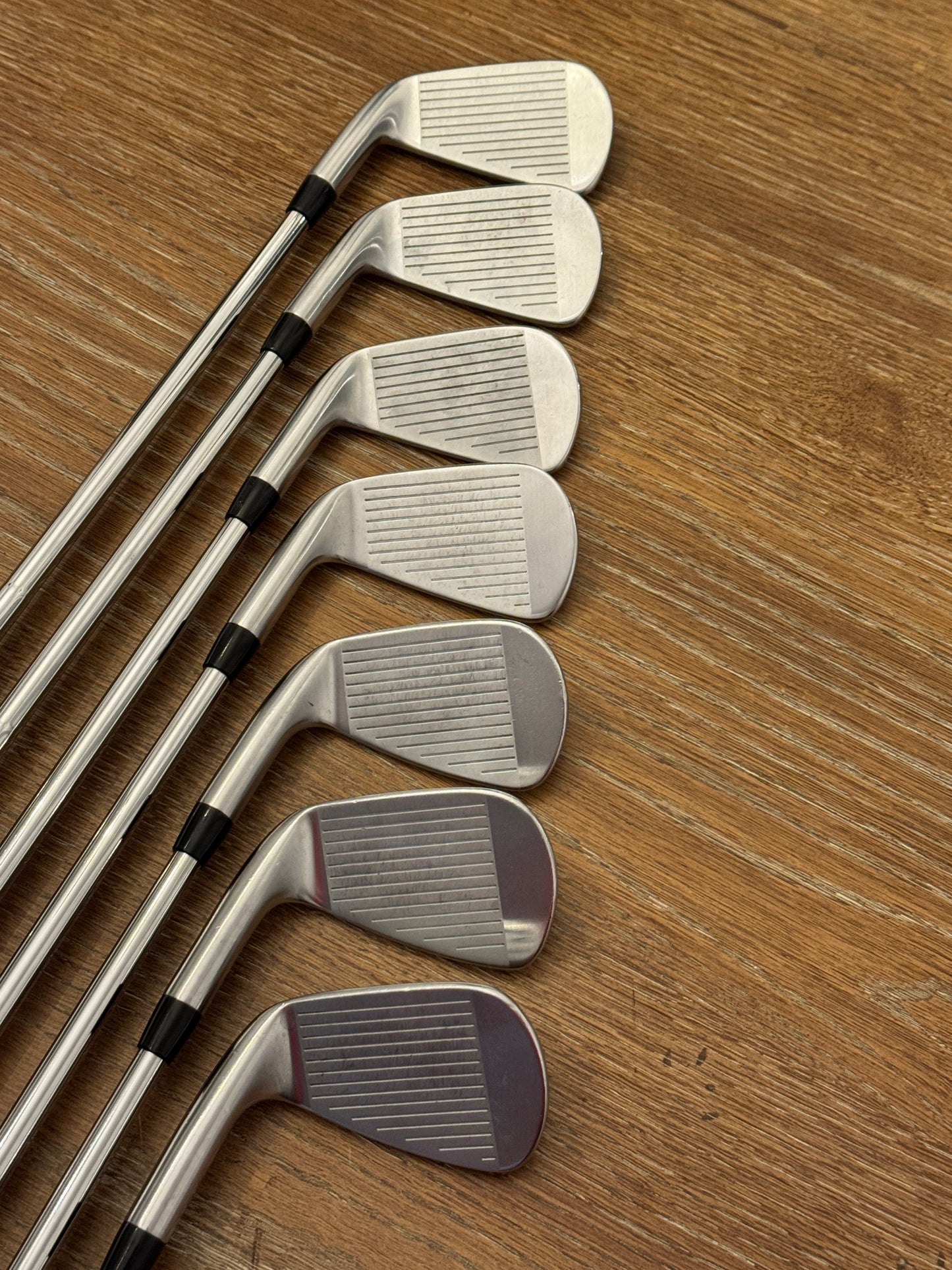 Titleist T100S Iron Set / AMT Tour White X100 shafts Xtra Stiff