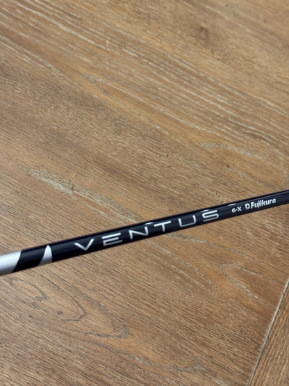 Taylormade Stealth Driver (9°) / Ventus Blue 6-X shaft (xtra stiff)