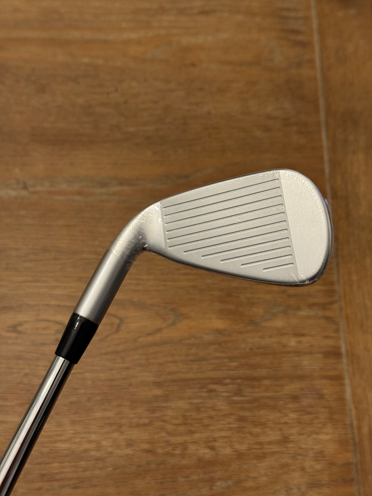 *BRAND NEW* Mizuno JPX 925 Hot Metal Pro 4-iron / Dynamic Gold 105 S300 shaft (stiff)