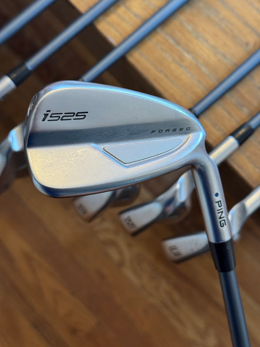 Ping i525 Iron Set (5-GW) / Ping ALTA CB shafts Stiff