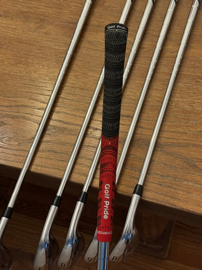 Titleist T200 ‘21 Iron Set (5-PW) / AMT Black S300 shafts (stiff)
