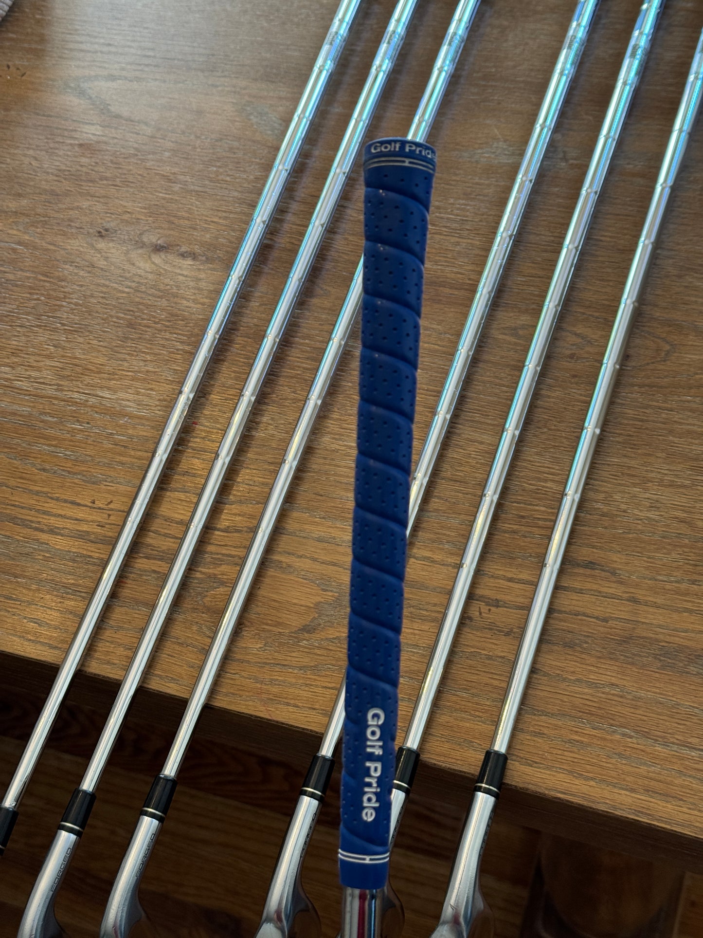 Taylormade P790 Iron Set (4-PW) / Dynamic Gold 120 X100 shafts (xtra stiff)