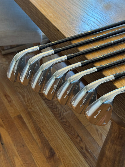 Mizuno M-15 Forged Iron Set (5-GW) / MMT 105 S shafts (stiff)