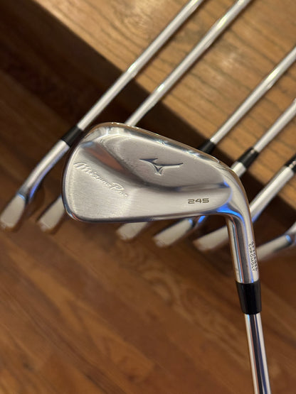 Mizuno Pro 245 Iron Set (4-PW) / Dynamic Gold X100 shafts (xtra stiff)