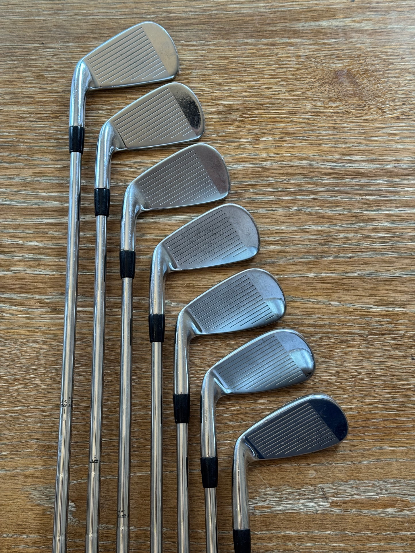 Titleist 710 AP2 Iron Set (4-PW) / True Temper Dynamic Gold shafts (stiff)