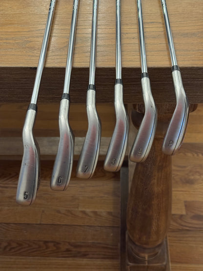 Callaway Mavrik Iron Set (5-PW) / KBS Max 80 S shafts (stiff)