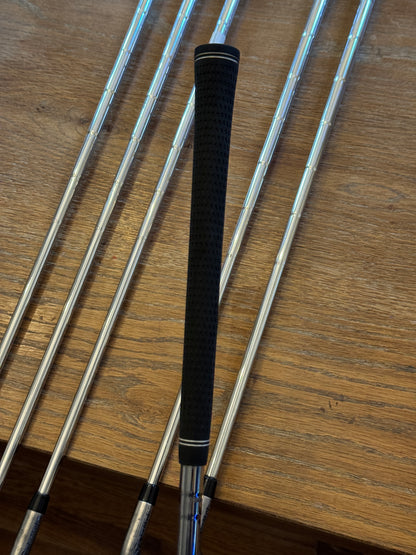 Taylormade Burner Iron Set (4-9 iron) L / Dynamic Gold Pro R300 shafts (regular)