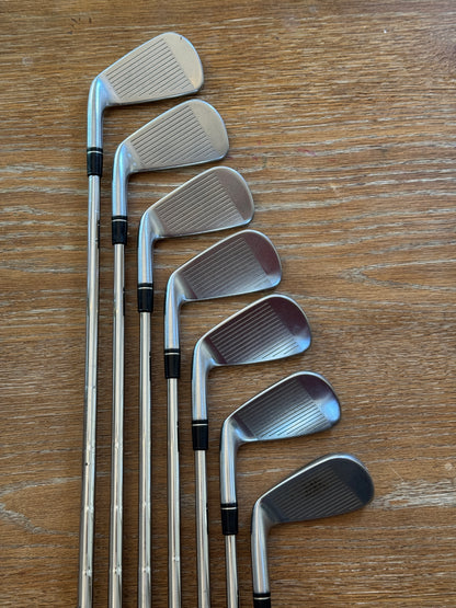 Taylormade P790 Iron Set (4-PW) / Dynamic Gold 120 X100 shafts (xtra stiff)