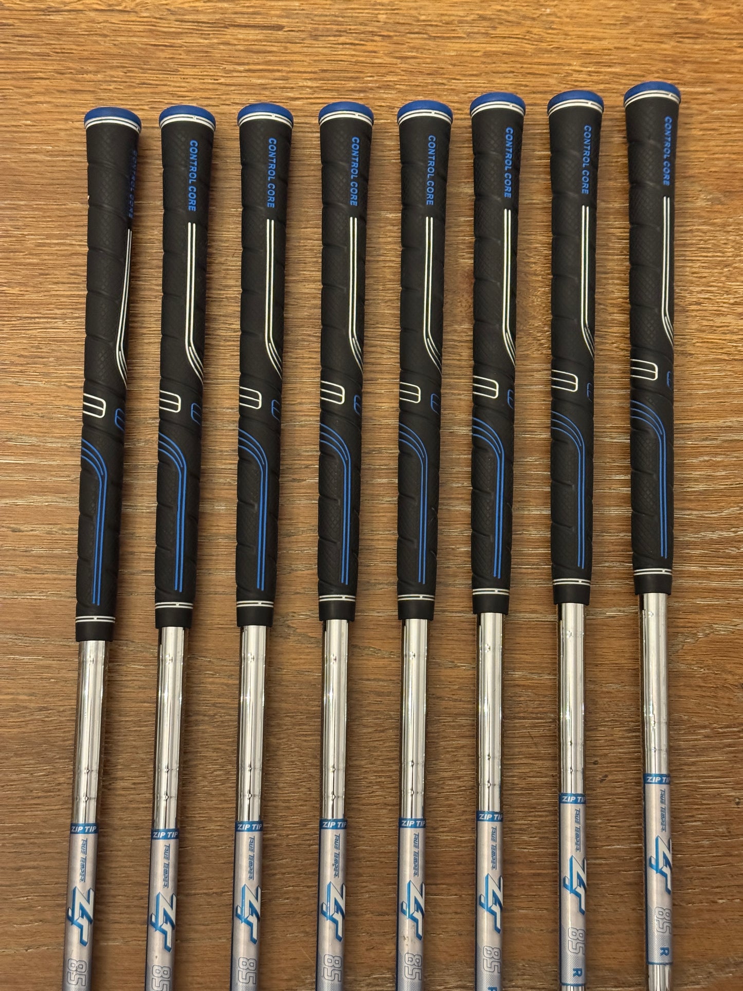 Nike Vapor Fly Iron Set (4-AW) / True Temper ZT 85R shafts (regular)
