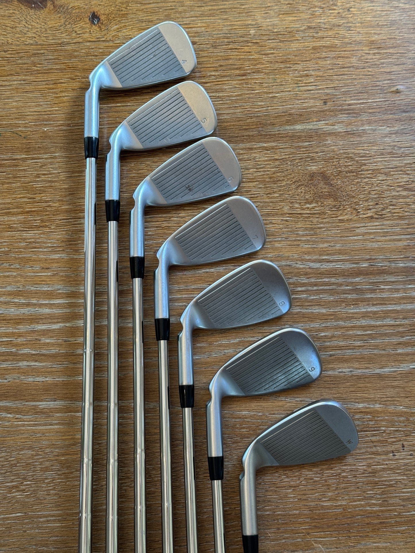 Ping G425 Iron Set - black dot (4-PW) / Dynamic Gold X100 shafts (xtra stiff)