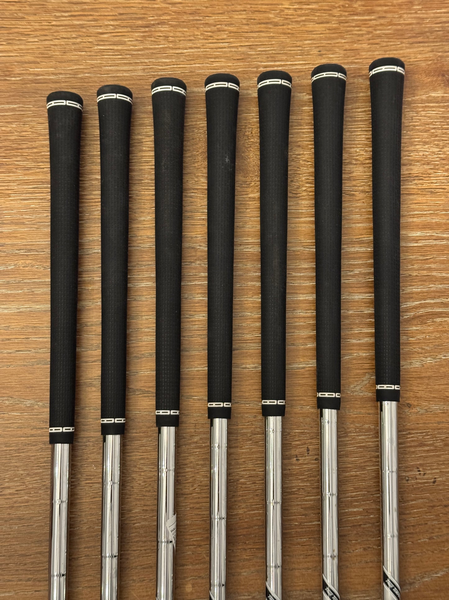 Titleist T200 ‘23 Iron Set (5-GW) / AMT Black R300 shafts (regular)