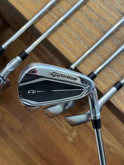 Taylormade Qi Iron Set (5-PW) / KBS MAX MT 85R shafts (regular)