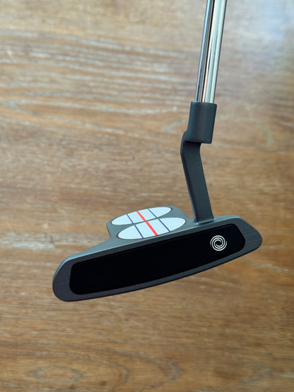 Odyssey DFX 2-Ball Blade Putter (33”)