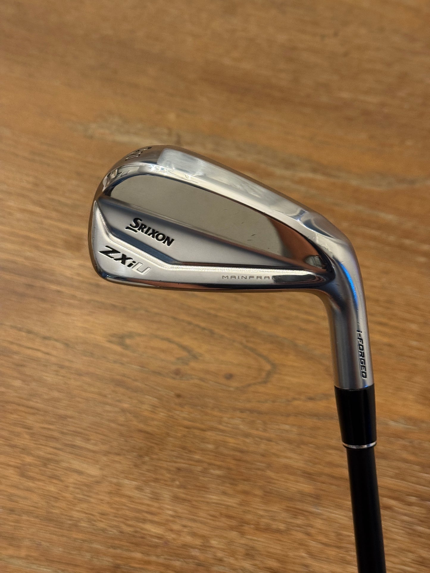 Srixon ZXiU 3-iron (20°) / Fujikura AXIOM 105 S Velocore shaft (stiff)