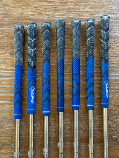 Srixon Z565 Iron Set (5-AW) / N.S. Pro 950 GH shafts Stiff