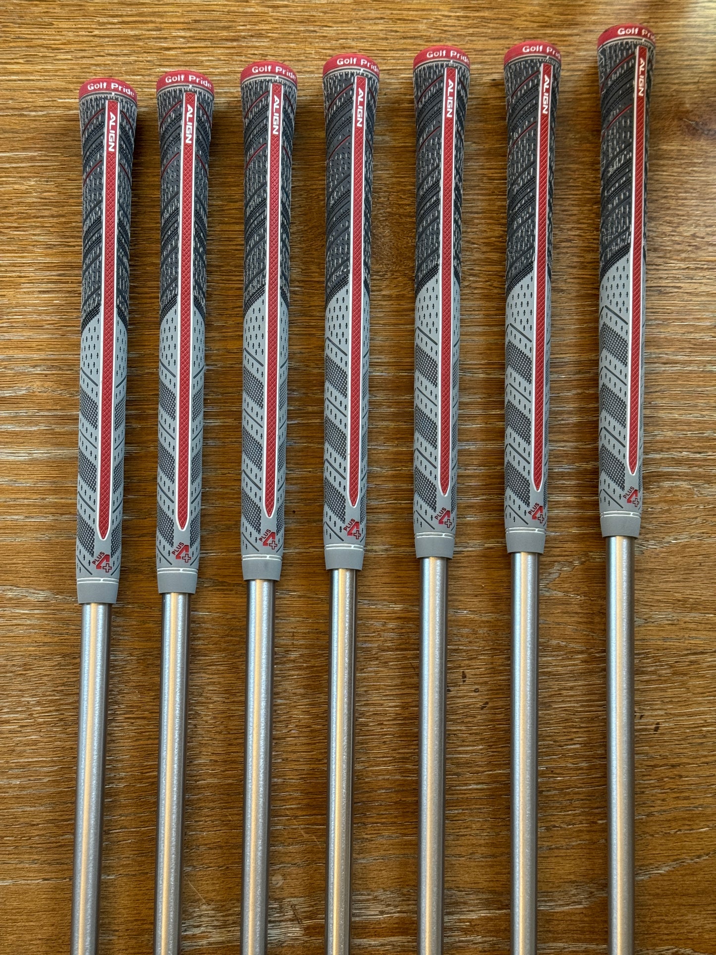 Taylormade Stealth Iron Set (5-AW) / KBS Tour C-Taper 120S shafts (stiff)