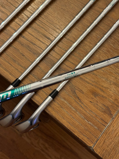 Mizuno JPX 925 Hot Metal Iron Set (6-GW) / N.S. Pro 950 GH S shafts (stiff)