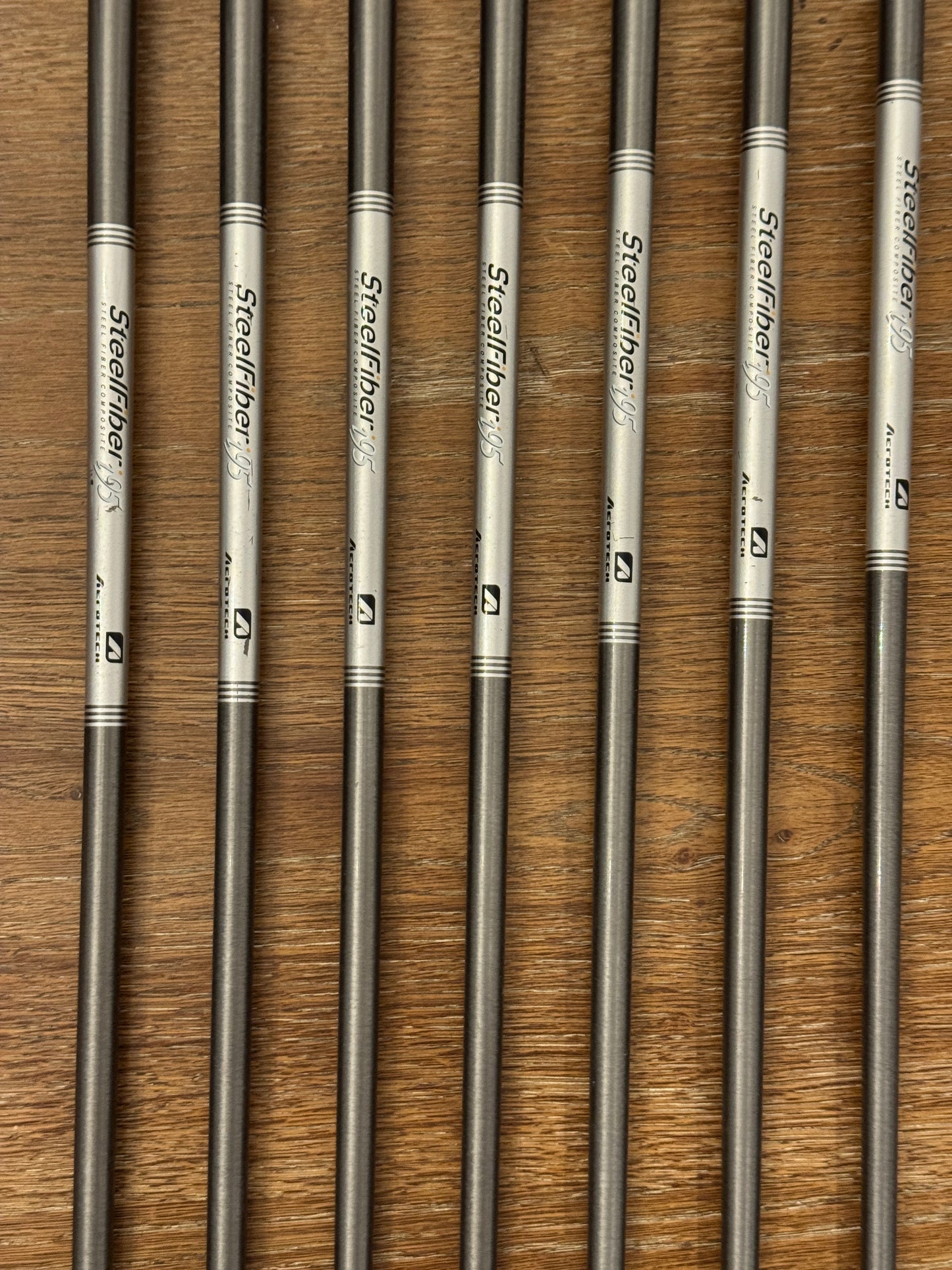 Titleist T100S Iron Set (5-GW) / Steelfiber i95 S shafts (stiff)