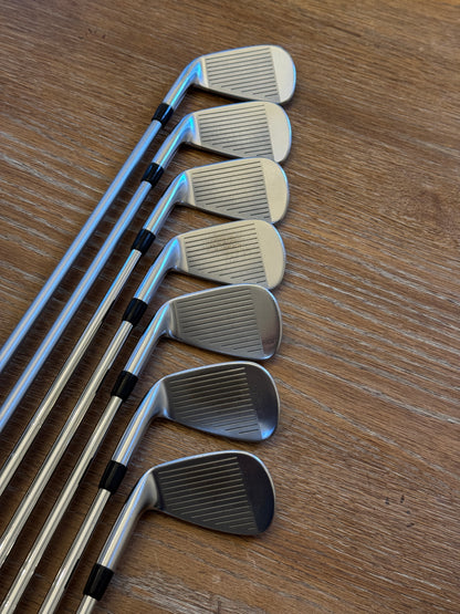 Mizuno Pro 223 Iron Set (4-PW) / KBS Tour 125 - C-Taper Lite 110S shafts