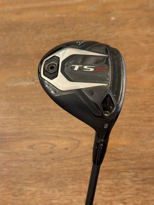 Titleist TS2 3-wood (15°) / HZRDUS Smoke 70g 6.0 shaft (stiff)