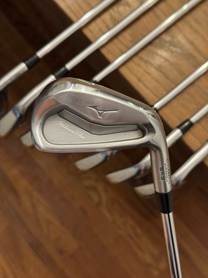 Mizuno Pro 243 Iron Set (4-PW) / KBS Tour Lite S shafts (stiff)