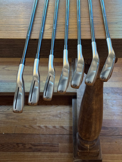 *MINT* Taylormade P790 ‘25 Iron Set (5-AW) / MMT 105 S shafts (stiff)