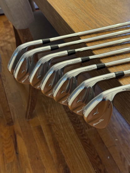 Mizuno Pro 245 Iron Set (5-GW) / Dynamic Gold MID R300 shafts (regular)