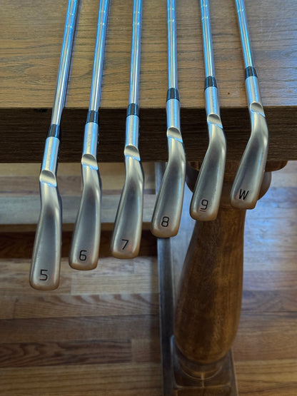 Ping i530 Iron Set (5-PW) / KBS TOUR 120S shafts (stiff)