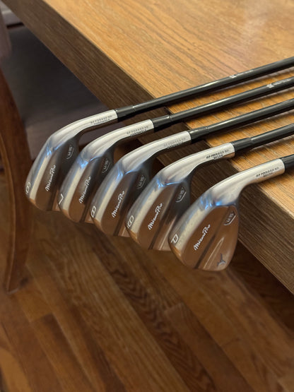 *MINT* Mizuno Pro M-15 Forged Iron Set (6-PW) / MMT 65 R shafts (regular)
