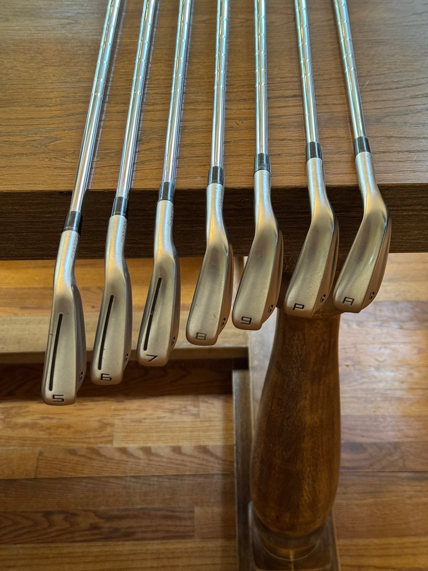 Taylormade P790 ‘21 Iron Set -1” (5-AW) / KBS TOUR X shafts (xtra stiff)