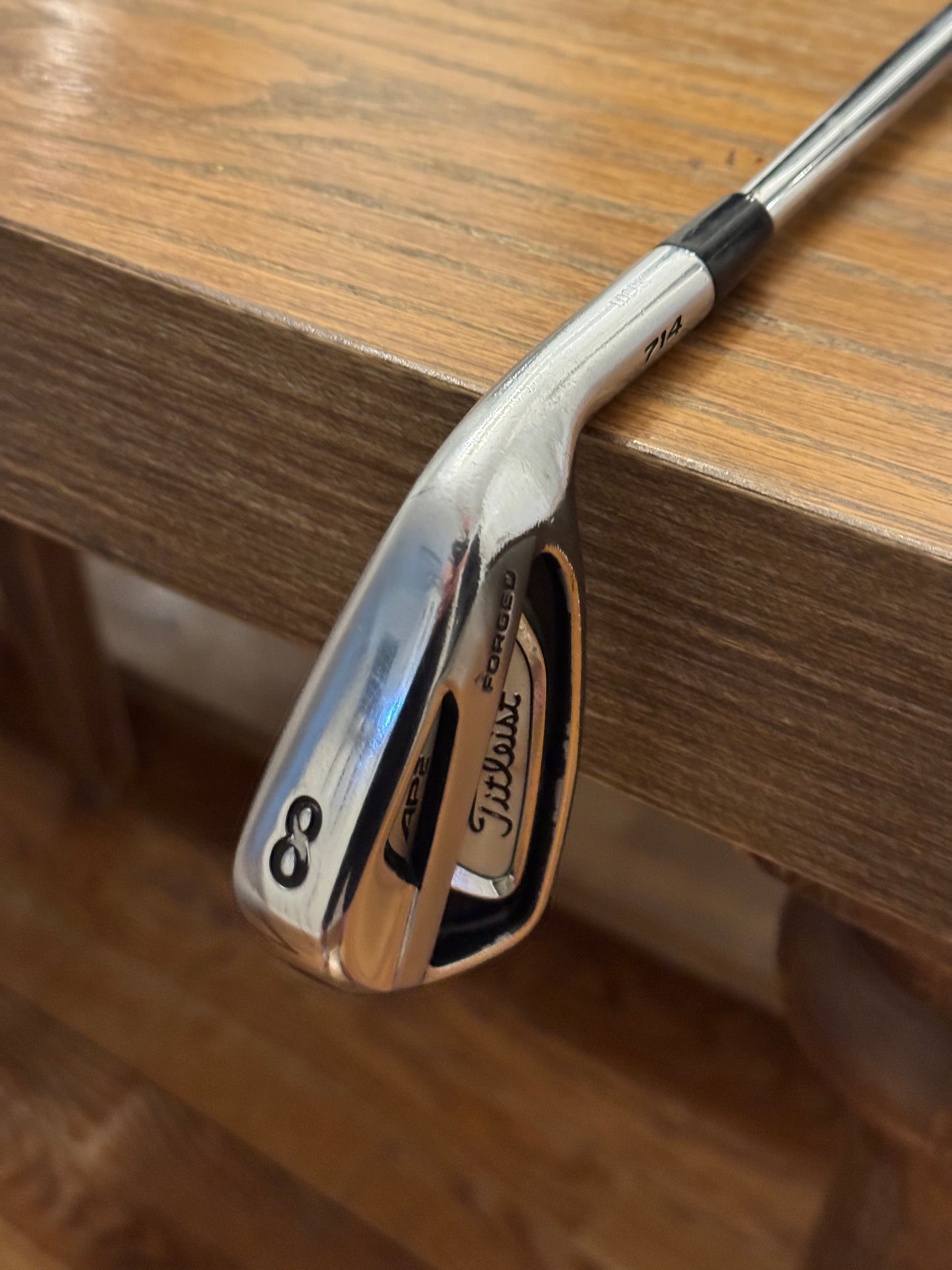 Titleist 714 AP2 8-iron / Dynamic Gold X100 shaft (xtra stiff)