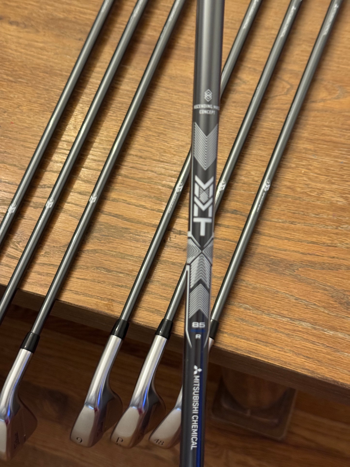 Titleist T250 ‘25 Forged Iron Set (5-GW) / Mitsubishi MMT 85 R shafts (regular)