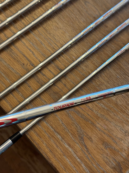 Mizuno Pro 243 Iron Set (5-GW) / N.S. Pro Modus3 Tour105 R shafts (regular)