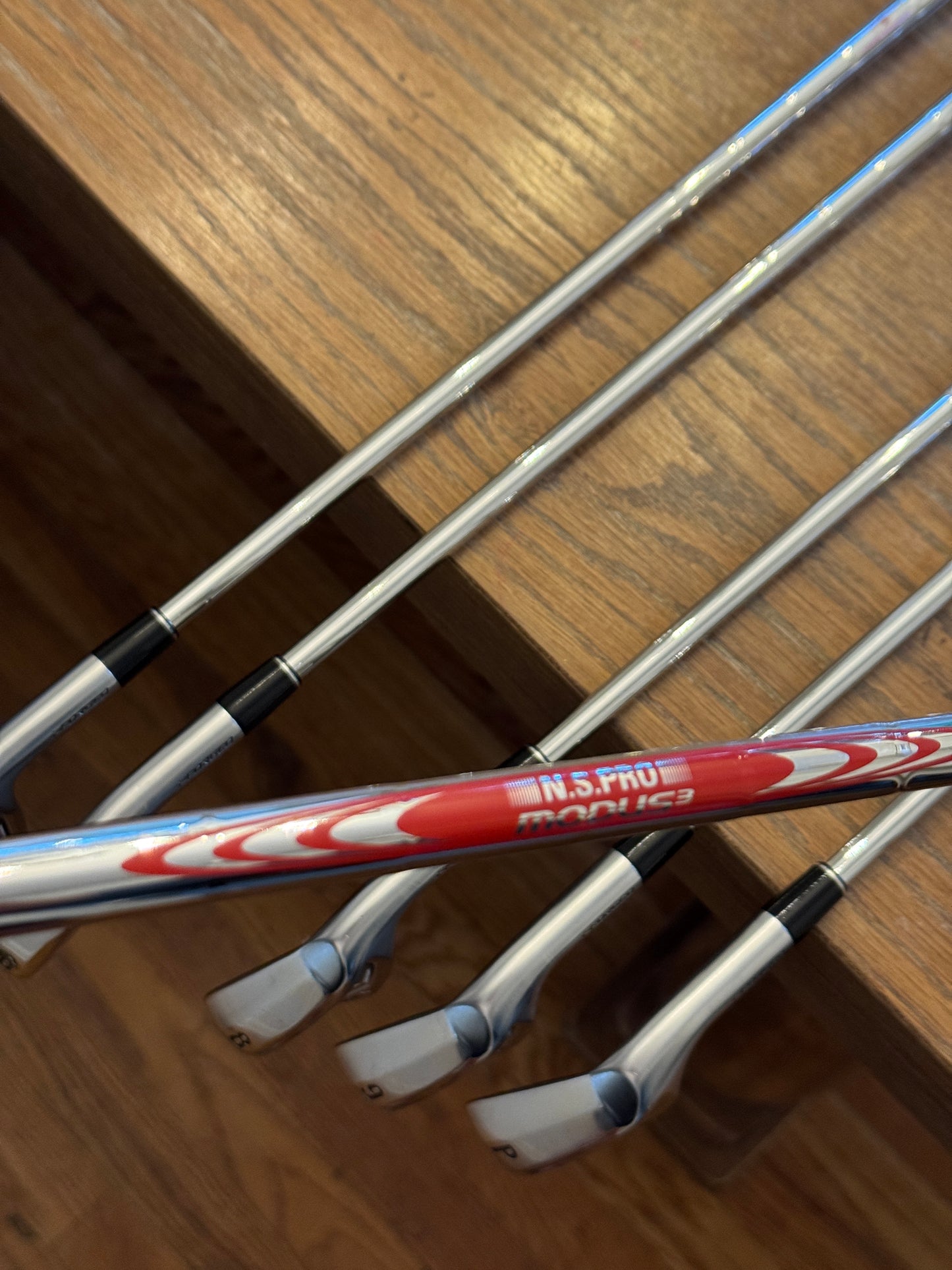 *MINT* Srixon ZXi5 '25 Forged Iron Set (5-PW) / N.S. Pro Modus3 Tour105 S shafts (stiff)