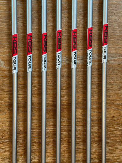 Titleist 714 MB Iron Set (4-PW) / KBS Tour C-Taper Lite 105 R shafts (regular)