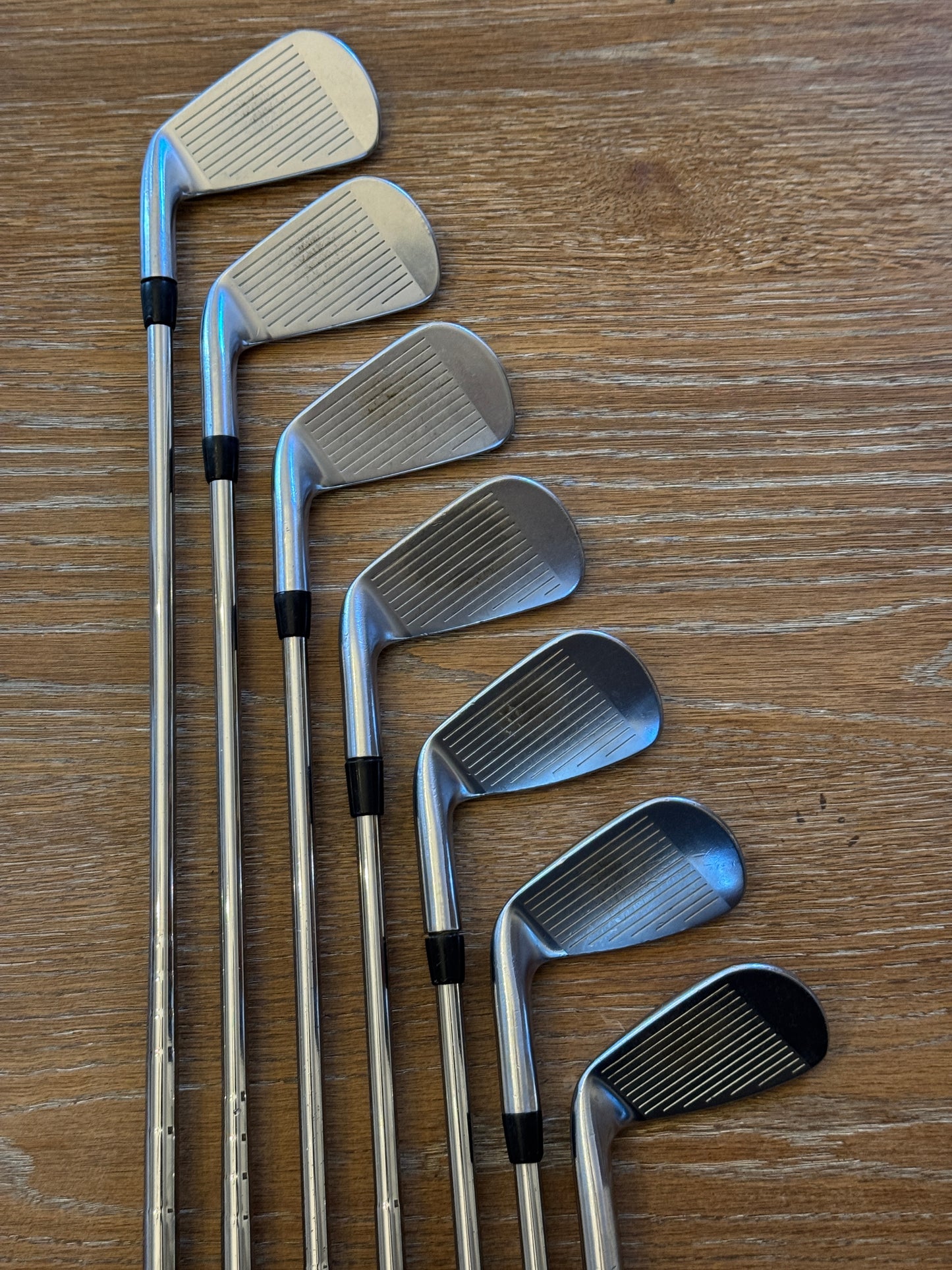 Titleist 718 AP2 Iron Set (4-PW) / AMT Black S300 shafts (stiff)