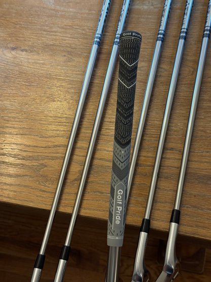 Srixon ZXi7 Forged '25 Iron Set (5-PW) / ACCRA TZi 115g shafts (stiff)