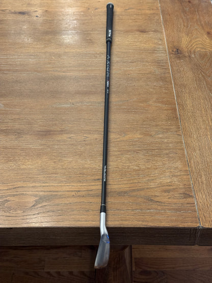 Srixon ZXiU 3-iron (20°) / Fujikura AXIOM 105 S Velocore shaft (stiff)