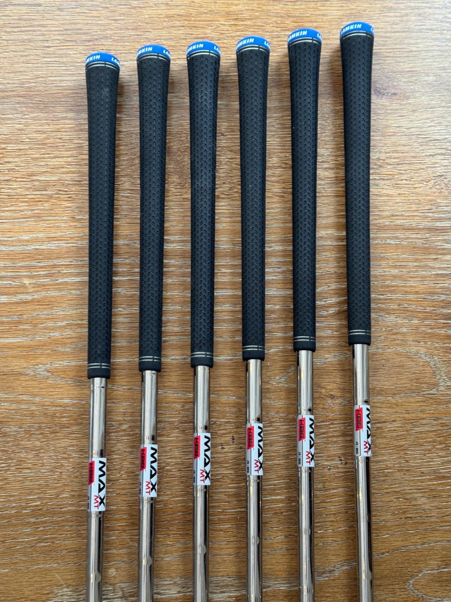 Taylormade Qi Iron Set (5-PW) / KBS MAX MT 85R shafts (regular)