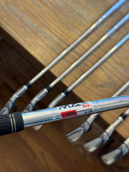 Taylormade Stealth Iron Set (4-PW) / KBS Max MT S 85 shafts (stiff)